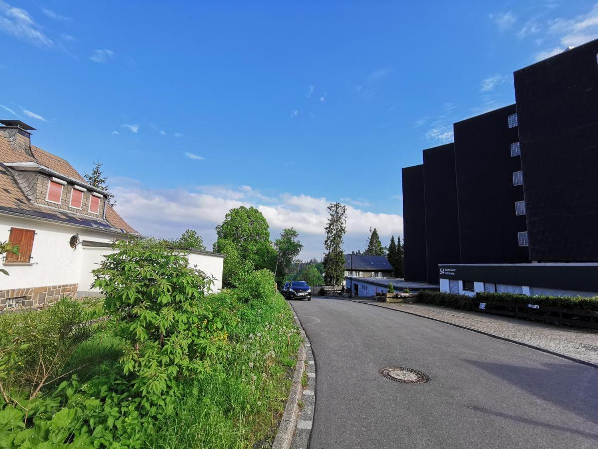 Ferienwohnung Hochsitz Mit Traumhaften Blick Auf Die Bobbahn Und Umliegenden Berge Apartment Winterberg