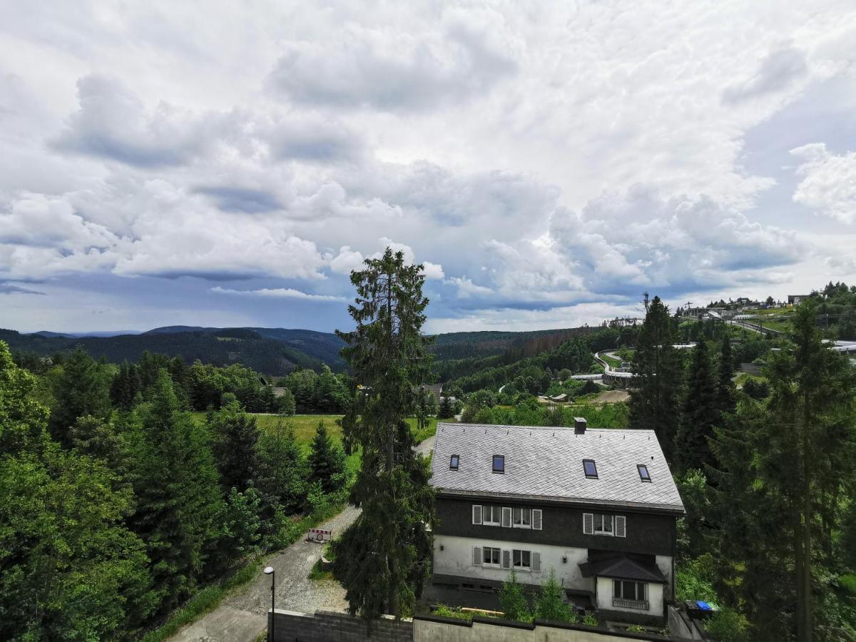 Ferienwohnung Hochsitz Mit Traumhaften Blick Auf Die Bobbahn Und Umliegenden Berge *