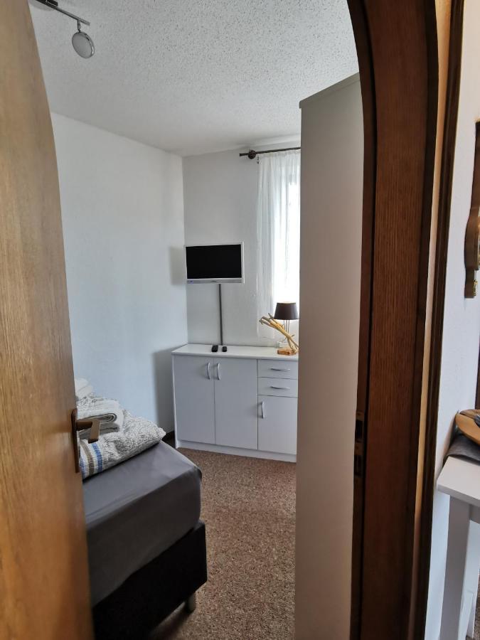 Apartment Ferienwohnung Hochsitz Mit Traumhaften Blick Auf Die Bobbahn Und Umliegenden Berge